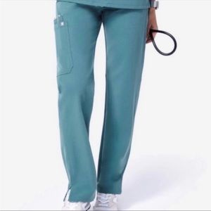 Figs womens Kade cargo pant, Hydrogreen color. Size Small.